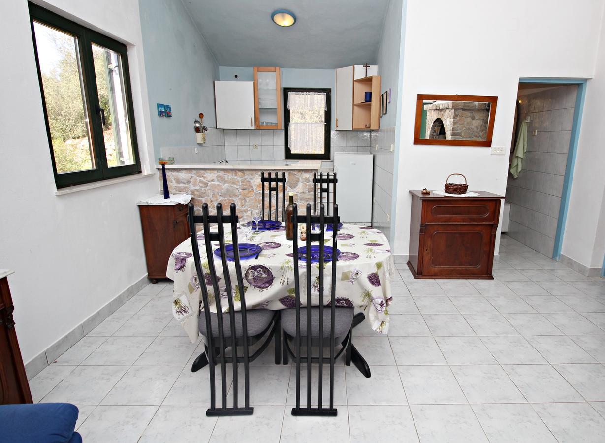 Guest House Beverin Sali Kültér fotó