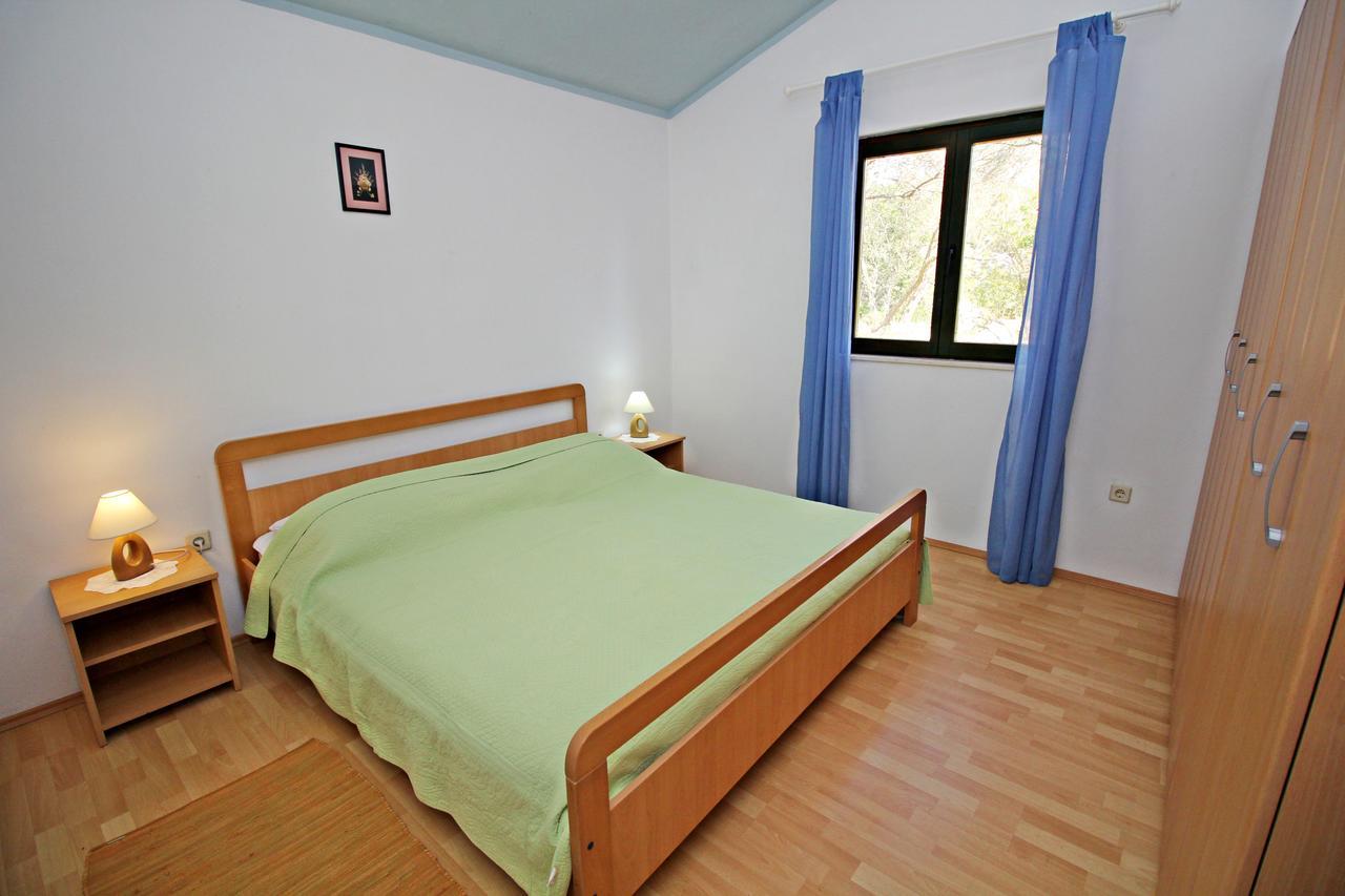 Guest House Beverin Sali Kültér fotó