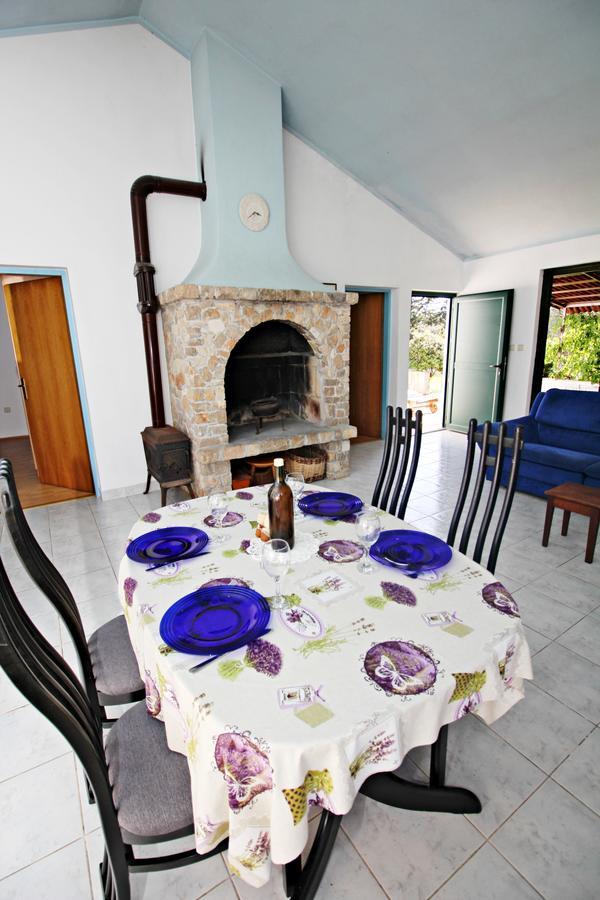 Guest House Beverin Sali Kültér fotó