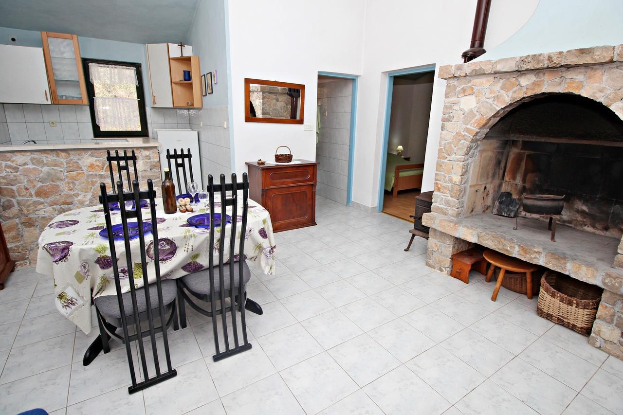 Guest House Beverin Sali Kültér fotó
