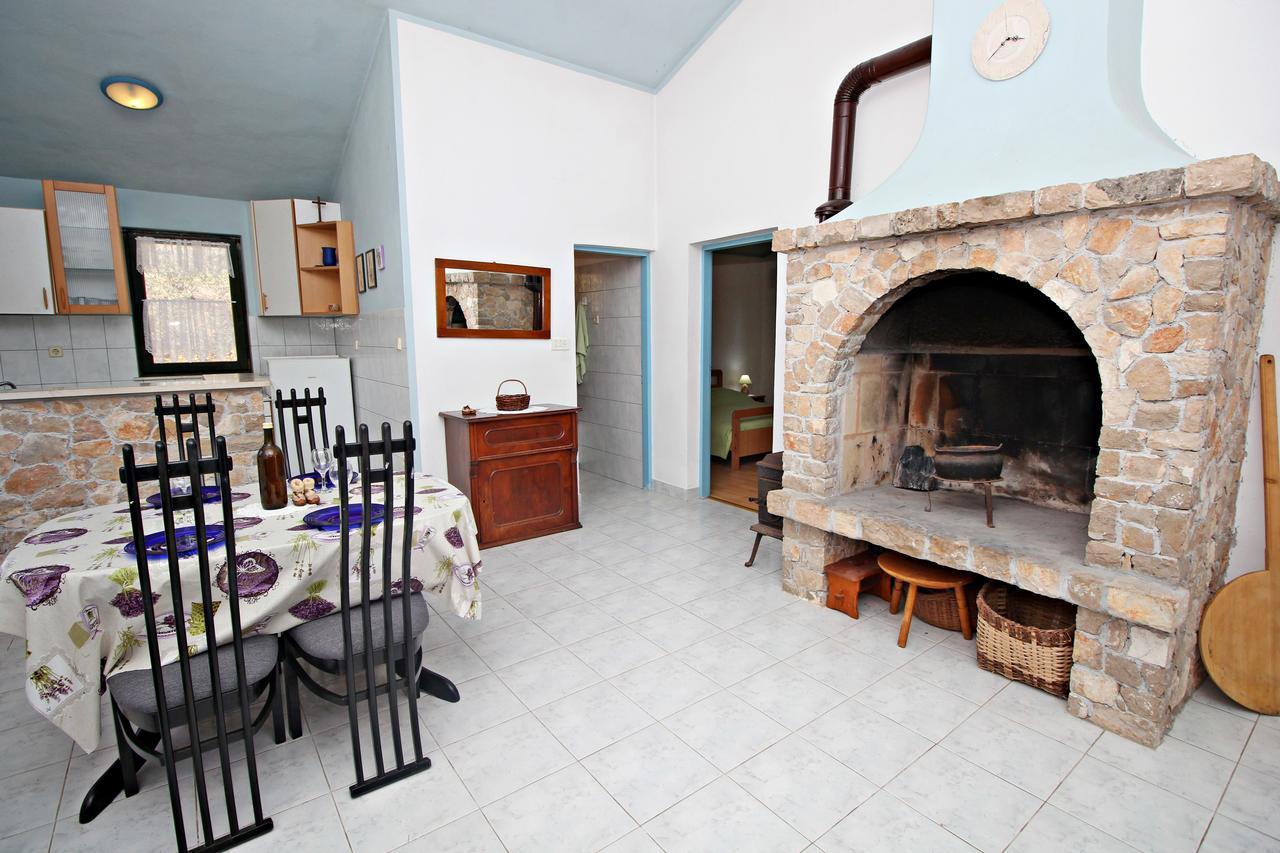 Guest House Beverin Sali Kültér fotó