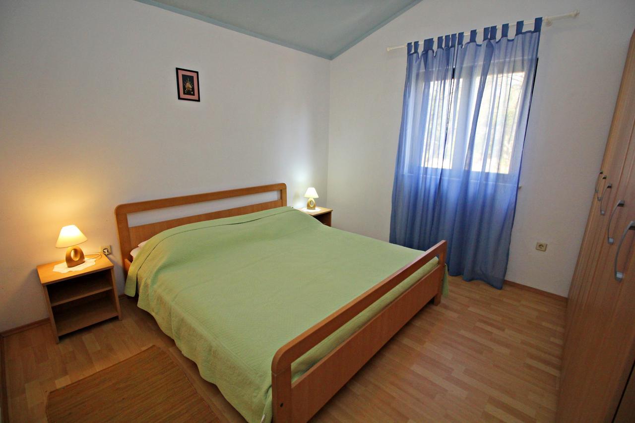 Guest House Beverin Sali Kültér fotó